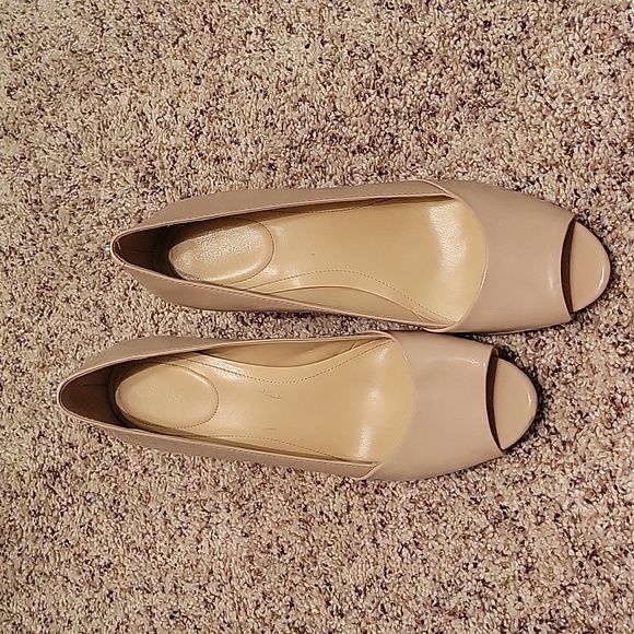Calvin Klein tan pumps sz 9 - Picture 1 of 8